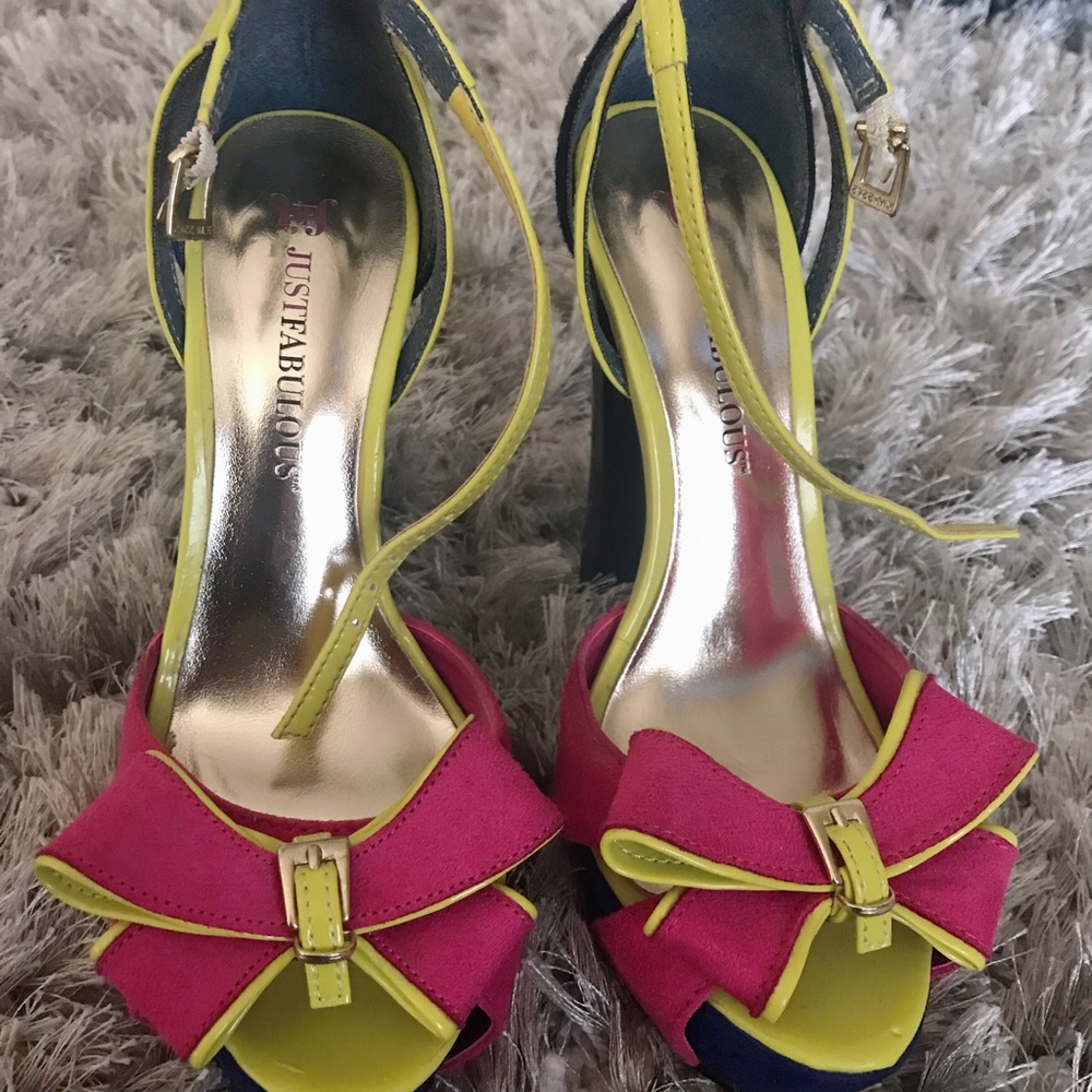 Open toe ankle strap high heeled women’s shoes - Picture 2 of 3